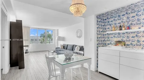 1100 West Avenue Miami Beach FL 33139