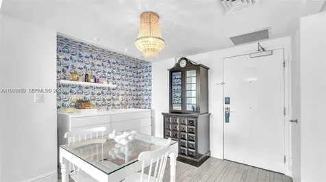 1100 West Avenue Miami Beach FL 33139