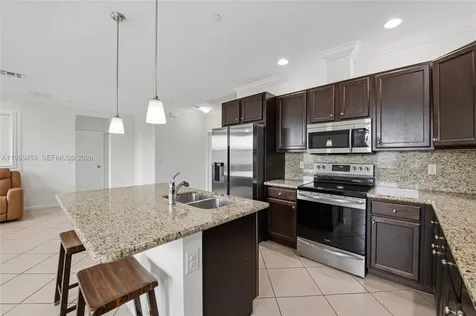 4153 Cascada Circle Cooper City FL 33024