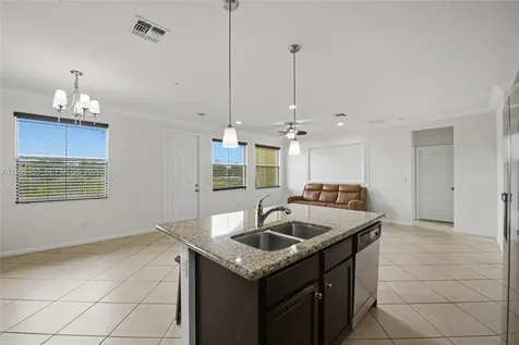 4153 Cascada Circle Cooper City FL 33024