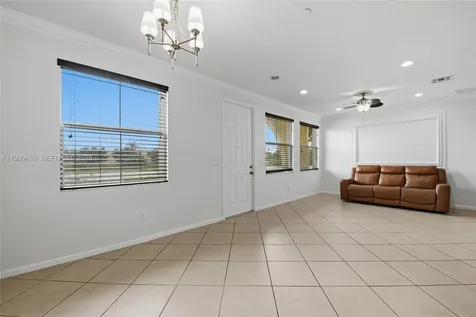4153 Cascada Circle Cooper City FL 33024
