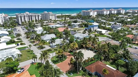 200 Blossom Lane Palm Beach Shores FL 33404