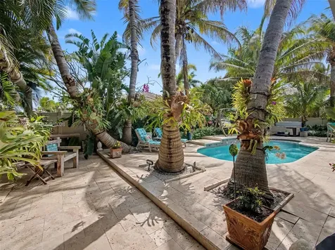 200 Blossom Lane Palm Beach Shores FL 33404