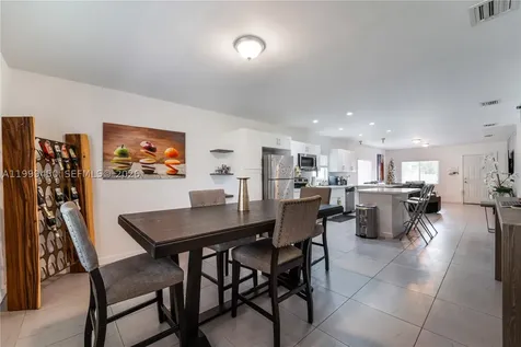 2346 NW 81st Terrace Miami FL 33147