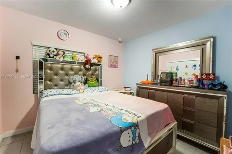 2346 NW 81st Terrace Miami FL 33147
