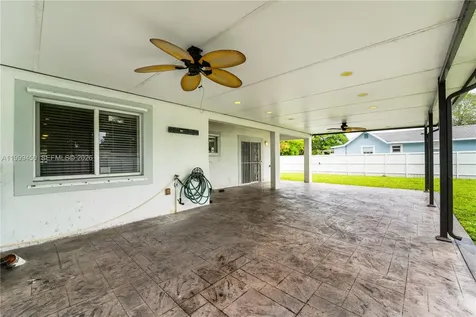 2346 NW 81st Terrace Miami FL 33147