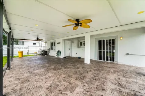 2346 NW 81st Terrace Miami FL 33147