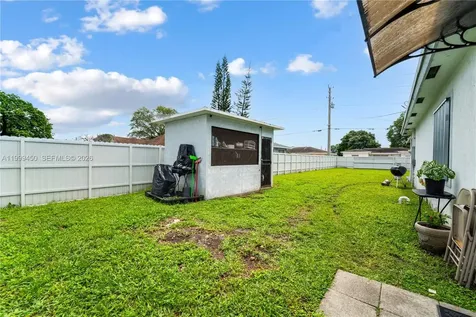 2346 NW 81st Terrace Miami FL 33147