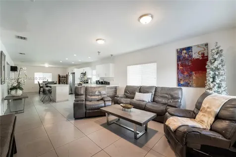 2346 NW 81st Terrace Miami FL 33147