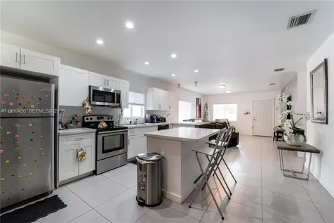 2346 NW 81st Terrace Miami FL 33147