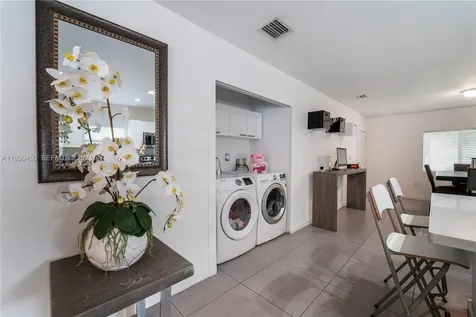 2346 NW 81st Terrace Miami FL 33147
