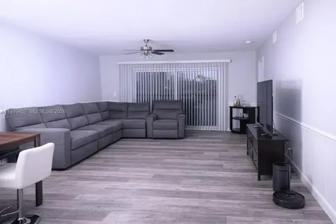 2420 SW 81st Avenue Davie FL 33324