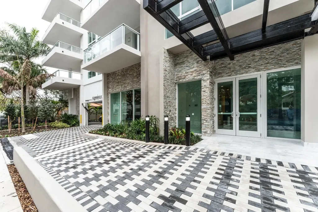 1850 Monroe Street Hollywood FL 33020