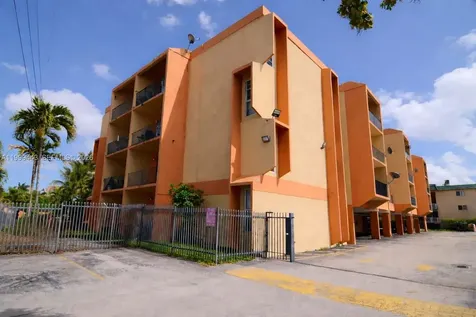 6780 W 2nd Court Hialeah FL 33012