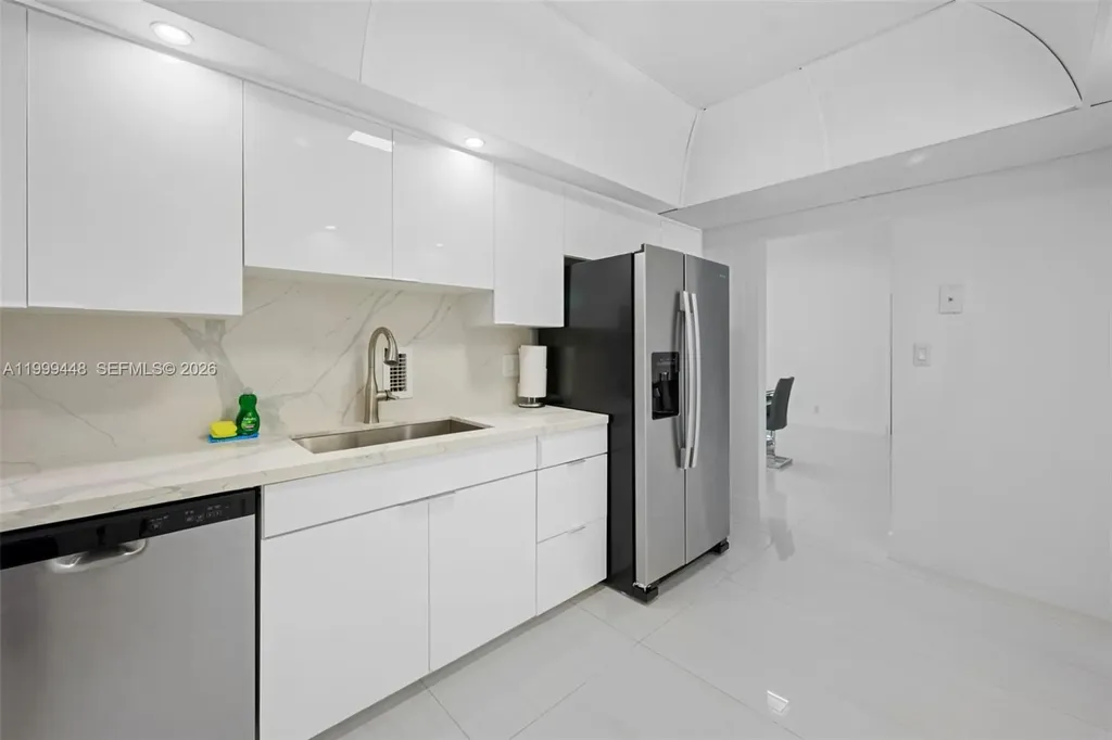 4001 S Ocean Drive Hollywood FL 33019