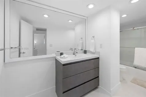 4001 S Ocean Drive Hollywood FL 33019