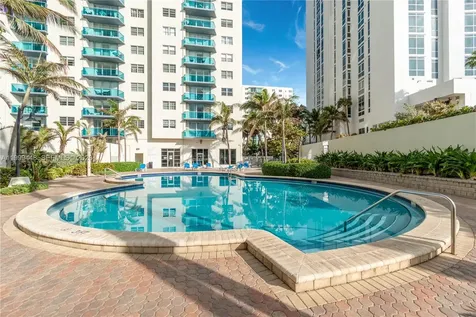 4001 S Ocean Drive Hollywood FL 33019