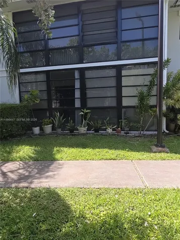 823 NE 199th Street Miami FL 33179