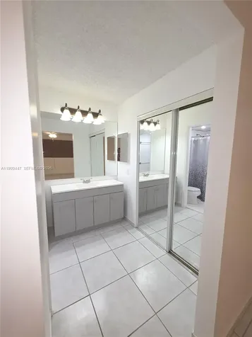 823 NE 199th Street Miami FL 33179
