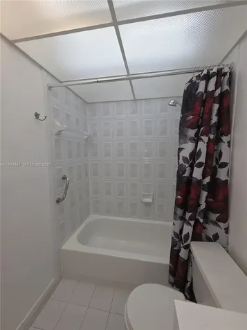 823 NE 199th Street Miami FL 33179