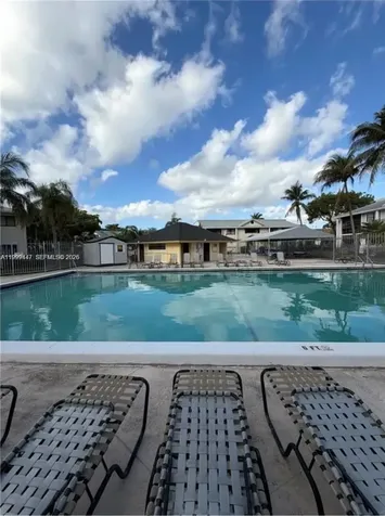 823 NE 199th Street Miami FL 33179