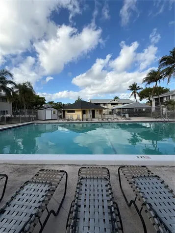823 NE 199th Street Miami FL 33179