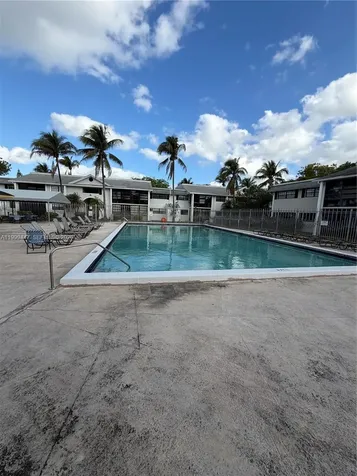 823 NE 199th Street Miami FL 33179