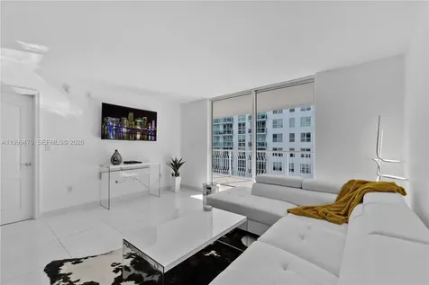 1200 Brickell Bay Drive Miami FL 33131