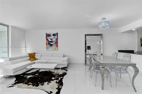 1200 Brickell Bay Drive Miami FL 33131
