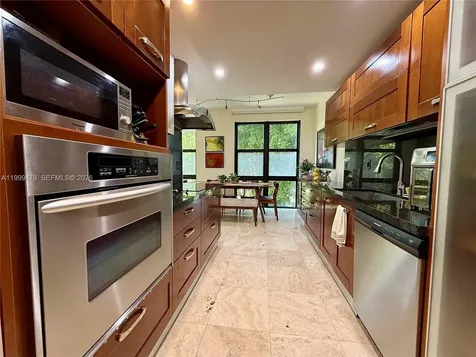 1121 Crandon Boulevard Key Biscayne FL 33149