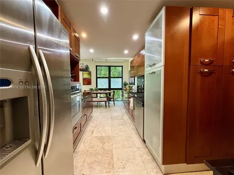 1121 Crandon Boulevard Key Biscayne FL 33149