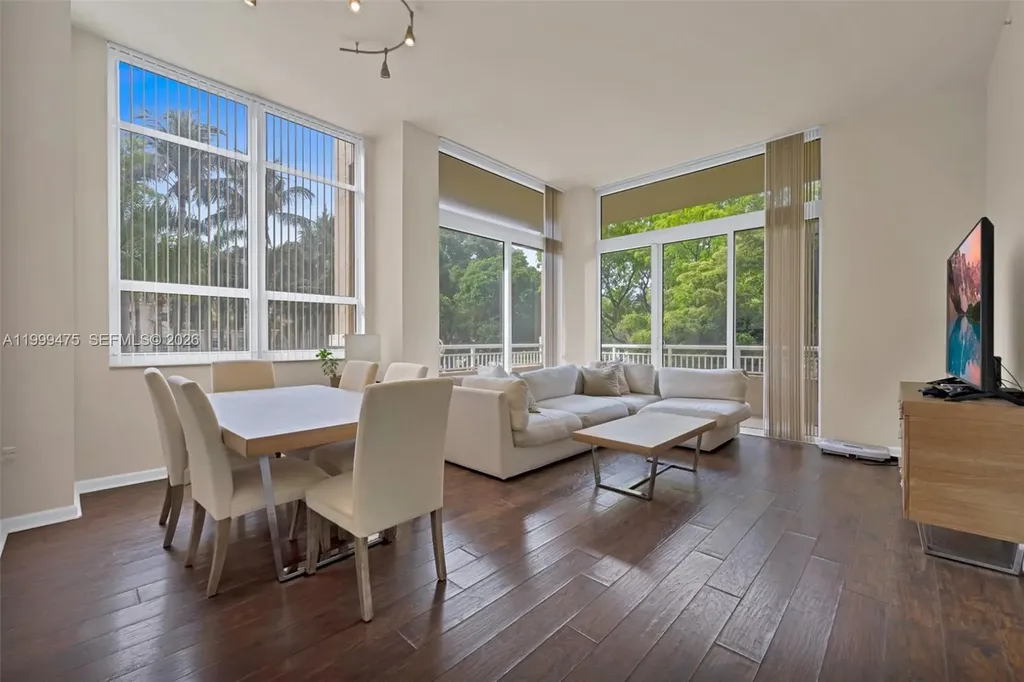 19501 W Country Club Drive Aventura FL 33180