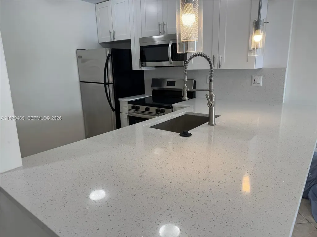 492 NW 165th Street Road Miami FL 33169