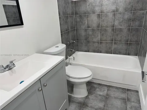 492 NW 165th Street Road Miami FL 33169