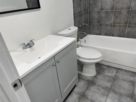 492 NW 165th Street Road Miami FL 33169