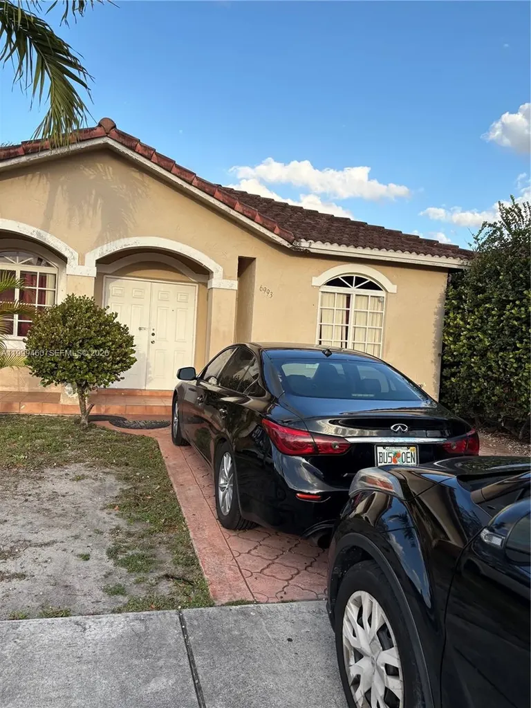6993 W 5th Court Hialeah FL 33014