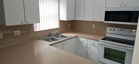 6993 W 5th Court Hialeah FL 33014