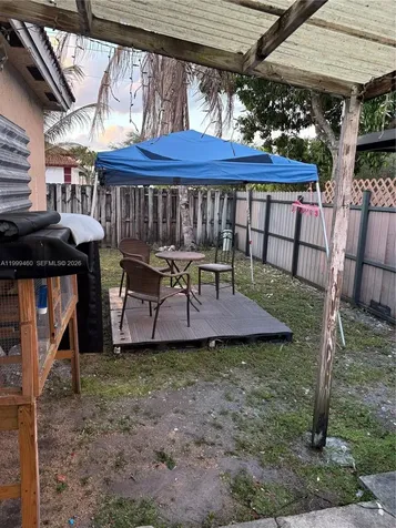 6993 W 5th Court Hialeah FL 33014