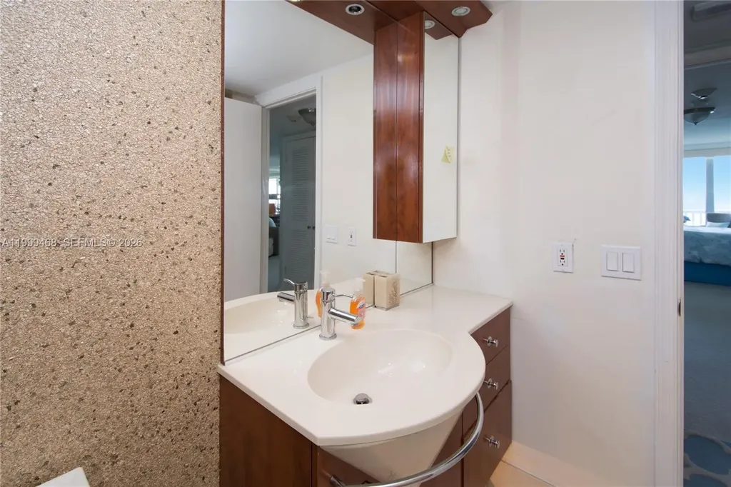 2200 S Ocean Lane Fort Lauderdale FL 33316