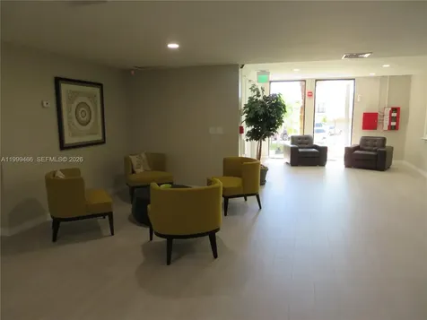 8075 SW 107th Avenue Miami FL 33173