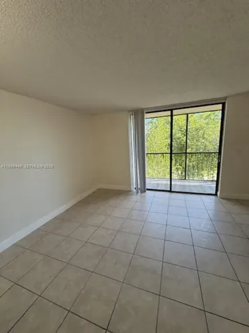 8075 SW 107th Avenue Miami FL 33173