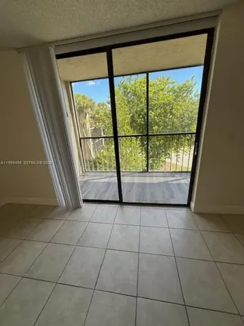 8075 SW 107th Avenue Miami FL 33173