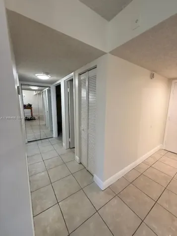 8075 SW 107th Avenue Miami FL 33173