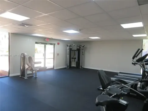 8075 SW 107th Avenue Miami FL 33173