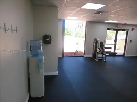 8075 SW 107th Avenue Miami FL 33173