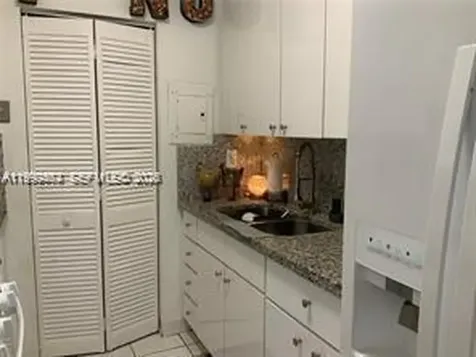 1300 W 53rd Street Hialeah FL 33012
