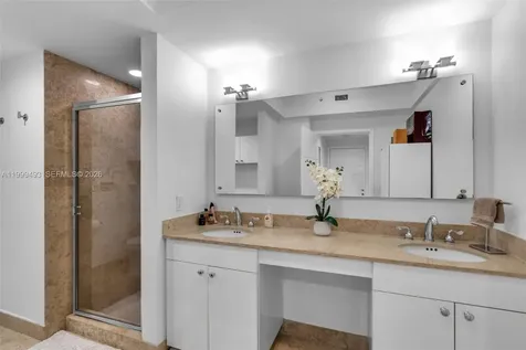 4775 Collins Avenue Miami Beach FL 33140