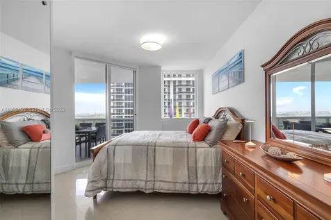 4775 Collins Avenue Miami Beach FL 33140