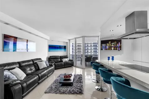 4775 Collins Avenue Miami Beach FL 33140