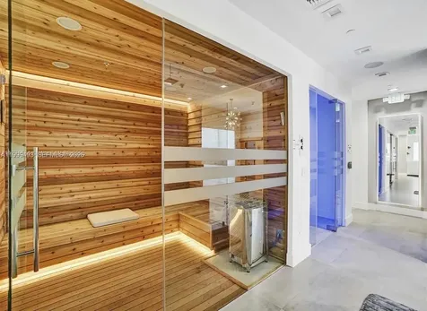 4775 Collins Avenue Miami Beach FL 33140